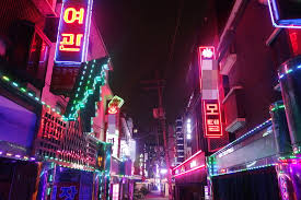 모텔촌(モーテル村)と言われる繁華街のラブホテル密集地