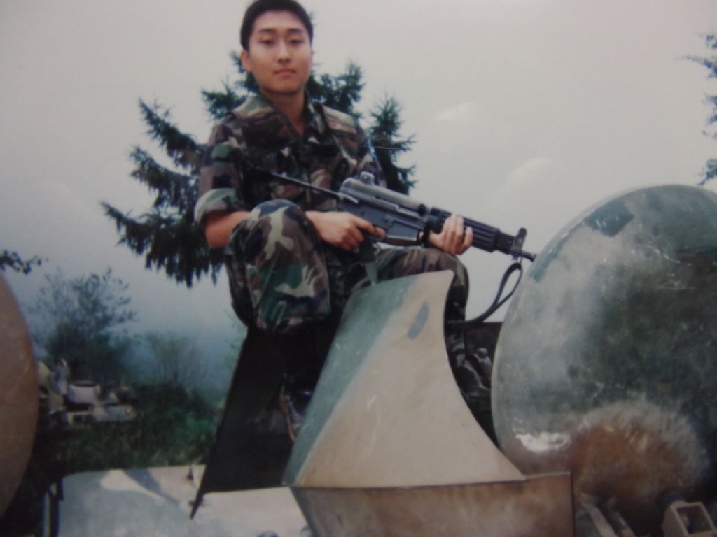 【韓国軍隊 Part1-1】人生最大のモテ期に入隊する！（一般人から闇のやつらに）」