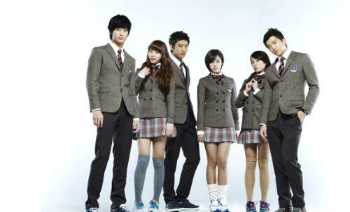 고교생と고딩と고등학생の意味の違いと使い分けを例文で解説