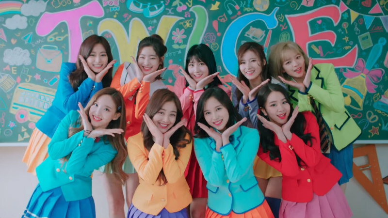 TWICE(出典:JYP ENT.)