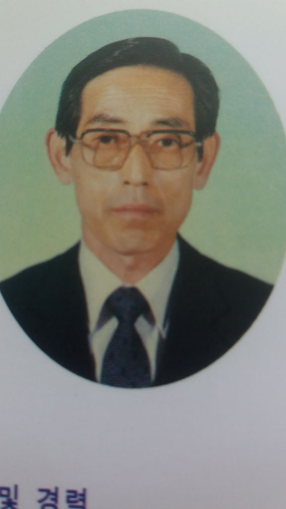 *この方が僕の伯父さん。この物語の主人公です。。