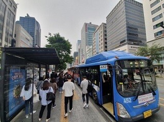 내리다(降る), 내리다(降りる)の使い分け