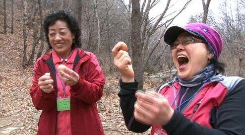 아저씨 アジョシ 아주머니 アジュモ二 아줌마 アジュンマ の意味と使い方を例文で解説 でき韓ブログ