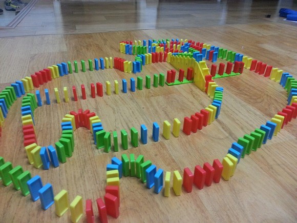 세우다、짓다の違いと使い分け