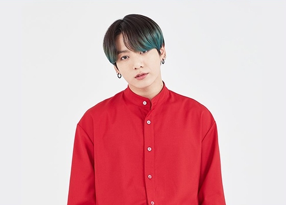 ジョングク、好きな色は赤！（Photo Via NAVER Blog）