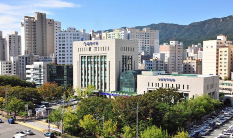 ジミンの出身地と母校