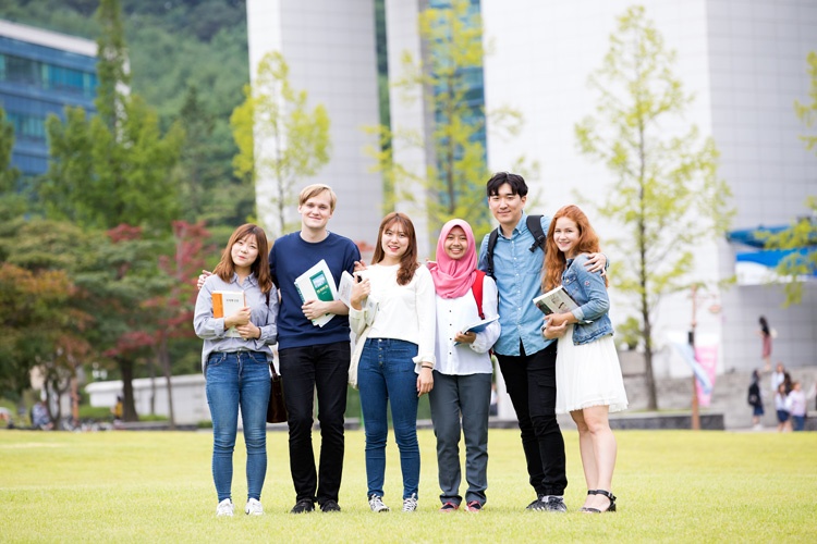 대학 캠퍼스, 유학